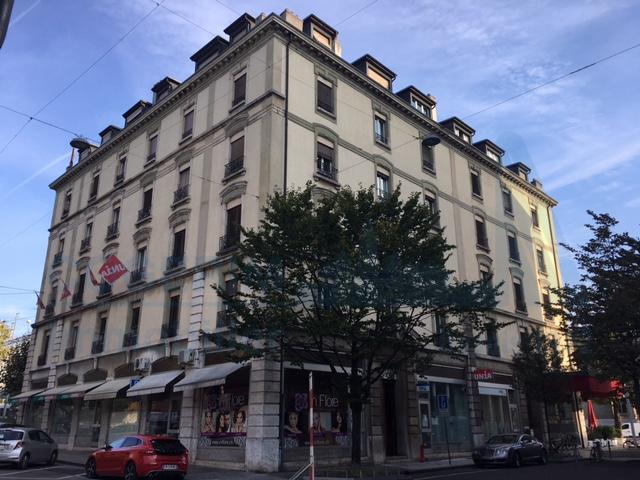 Arcade d’environ 38.11m2, dans un immeuble classé aux monuments et sites du Canton