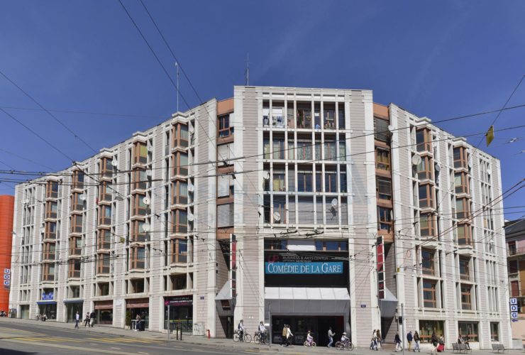 Place de parking intérieure au coeur du quartier des Grottes