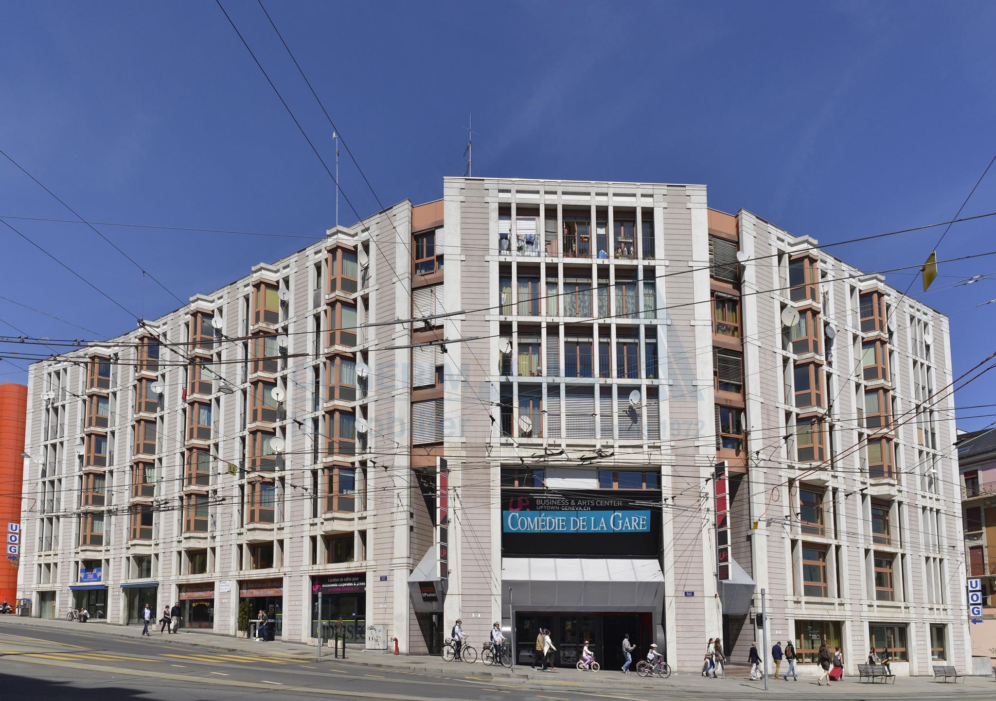 Place de parking intérieure au coeur du quartier des Grottes